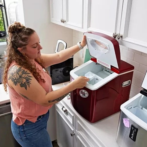 Glaçons sur Mesure: Comment les Accessoires de votre Machine À Glaçons Peuvent Révolutionner Vos Boissons?